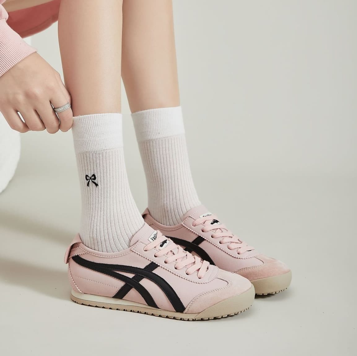 リラックスモード スーツスニーカー